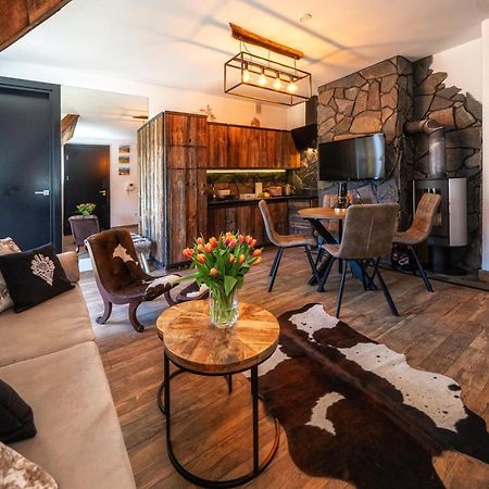 Harnasiowa Izba Spa - Apartamenty Pod Giewontem Закопане Экстерьер фото